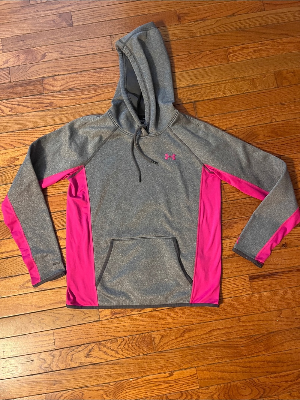 Under Armour Gray & Pink Coldgear Rain defender hoodie w thumb holes size small